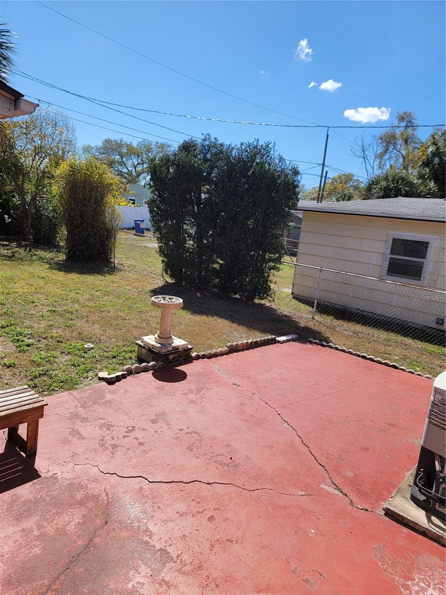 PINECREST PARK - Residential