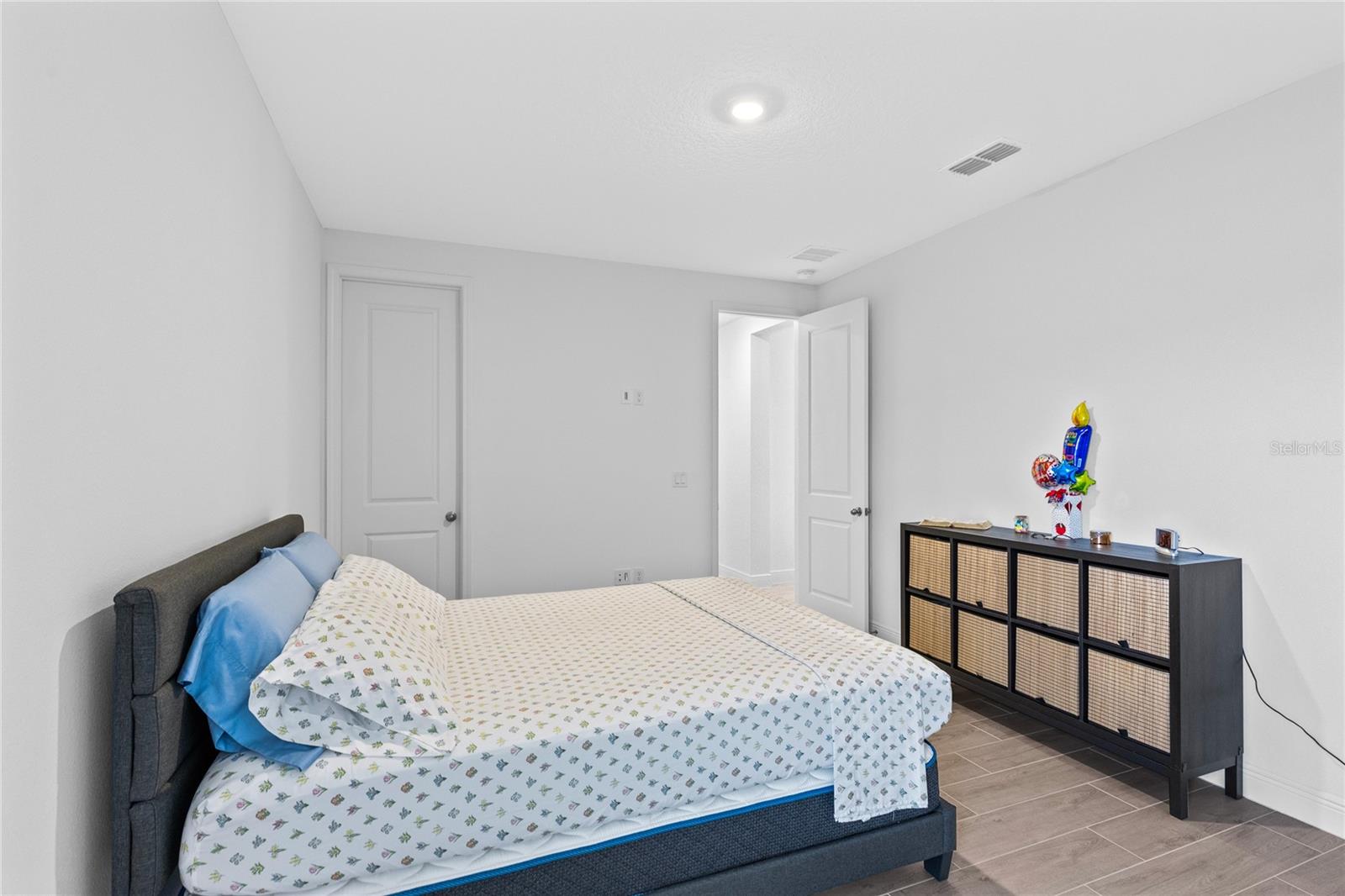 LAUREATE PARK - Residential