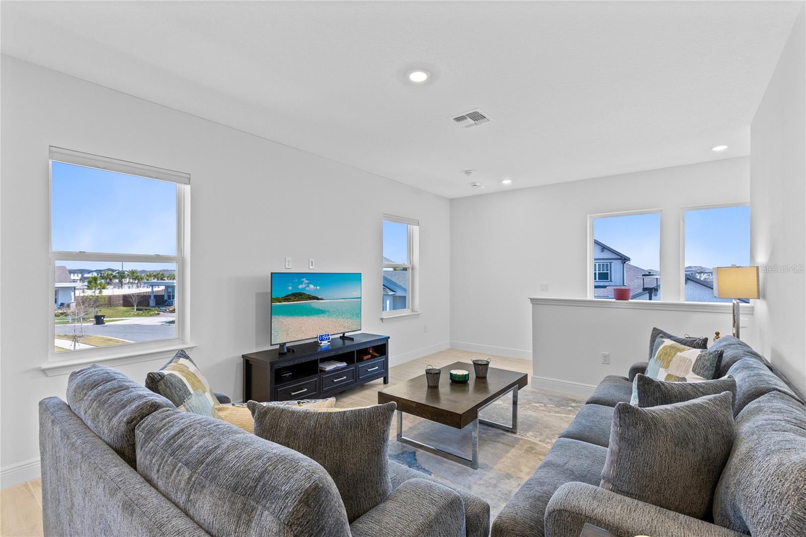 LAUREATE PARK - Residential