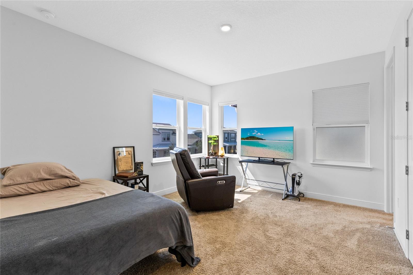 LAUREATE PARK - Residential