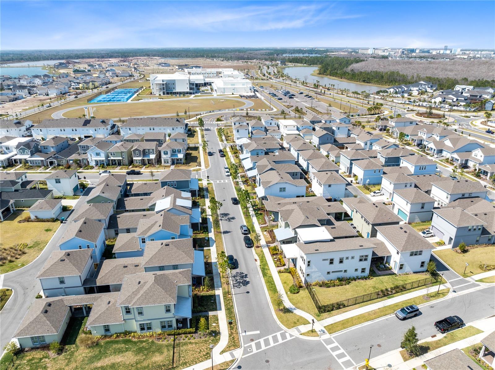 LAUREATE PARK - Residential