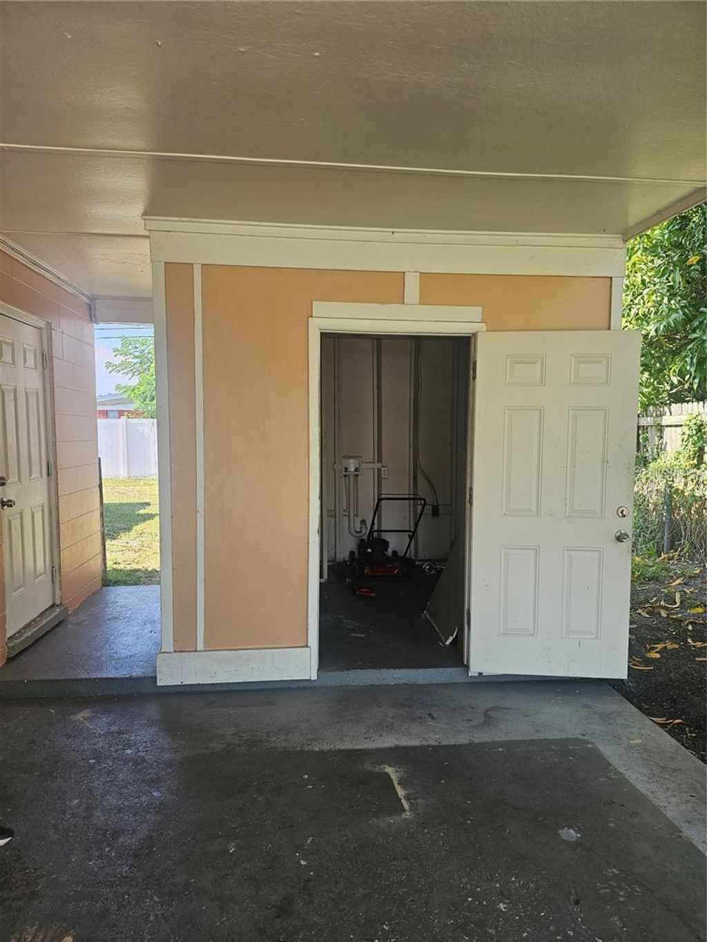 Photo of 4510 W Clifton Street, Tampa, FL 33614 (MLS # TB8402012)