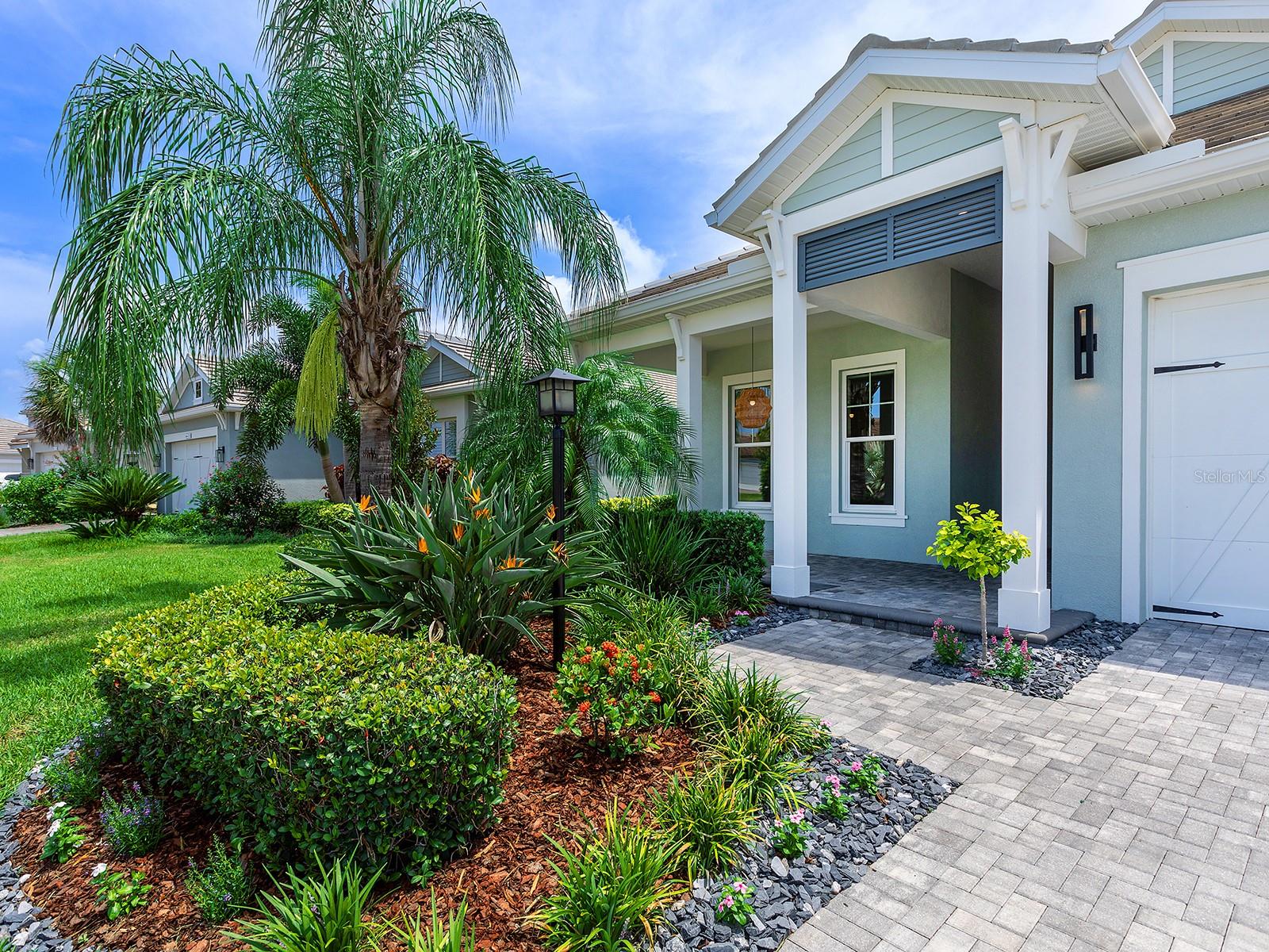 8282 GRANDE SHORES DRIVE