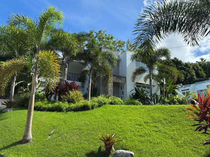 Stunning fully furnished residence located in the exclusive, gated community of Estancias del Verde, offering privacy, comfort, and a beautiful natural setting.

This impressive home features solar panels, water cistern, security camera system, refrigerator, gas stove, washer, dryer, and three complete bedroom sets. Enjoy a private swimming pool, with pool and landscaping maintenance included.

The property offers an excellent layout with living room, dining room, family room, terrace, and 2.5 bathrooms. The master suite includes a master bathroom, walk-in closet, and a private balcony overlooking the pool and a porch with mountain views. Additional highlights include a second-floor laundry room, home gym area, double carport, and beautifully landscaped grounds. 

Community Amenities:

Estancias del Verde offers controlled access with tele-entry, walking trail, basketball court, and a gazebo for community activities.