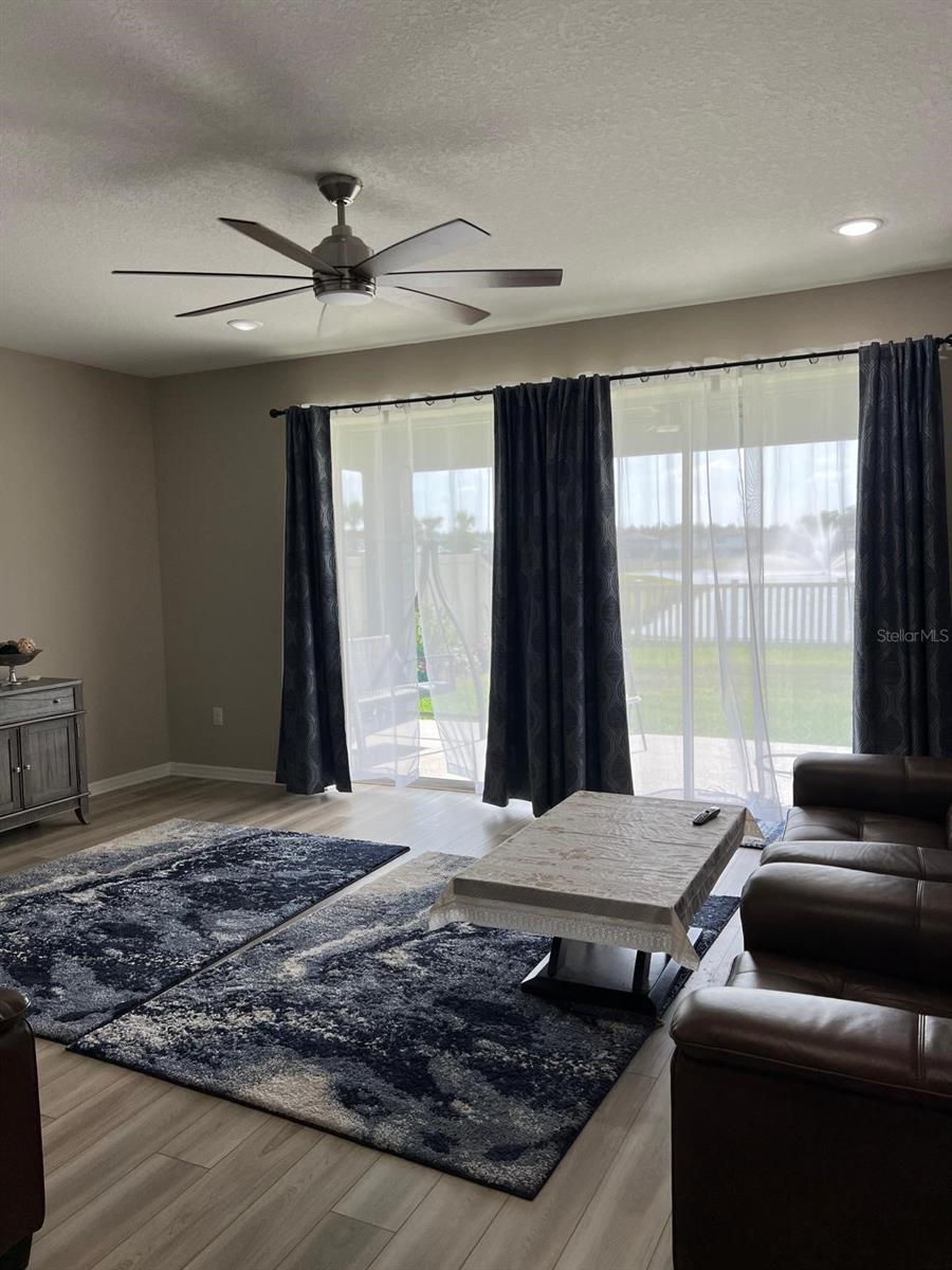 WHISPERING PINES PH 1 - Residential