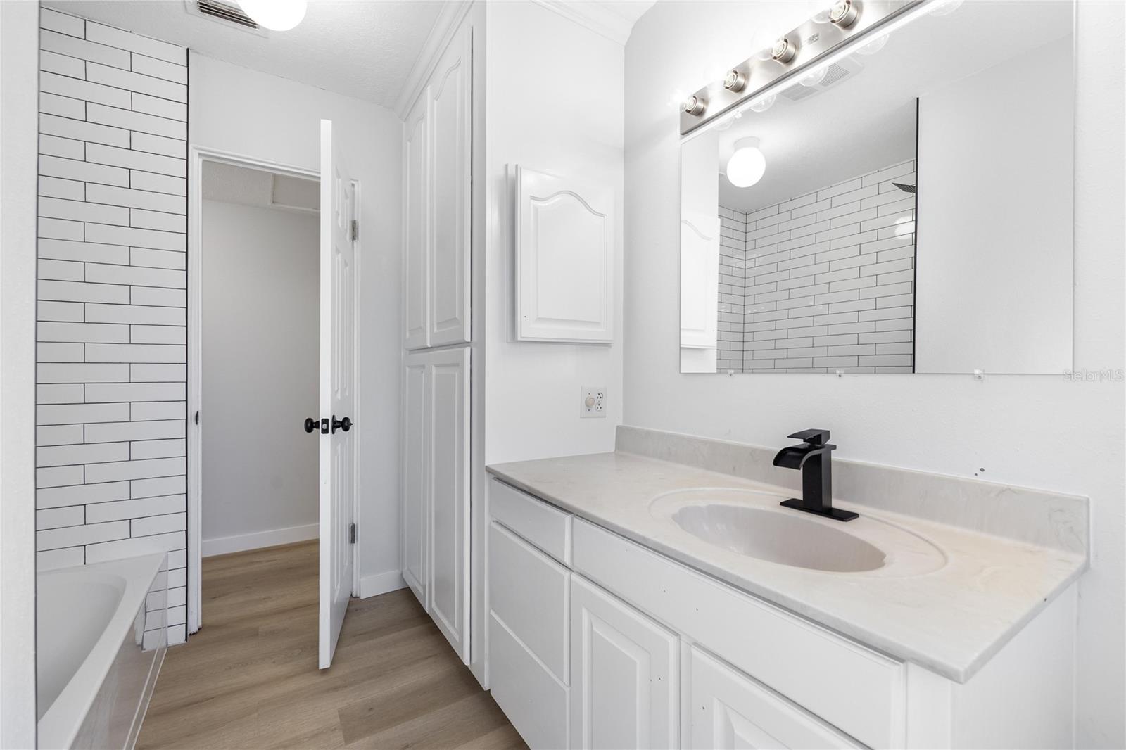 CORRINE TERRACE - Residential