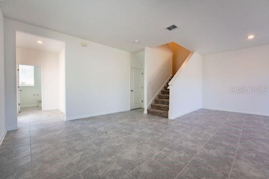 Photo of 307 Nine Iron Drive, Davenport, FL 33896 (MLS # O6369749)