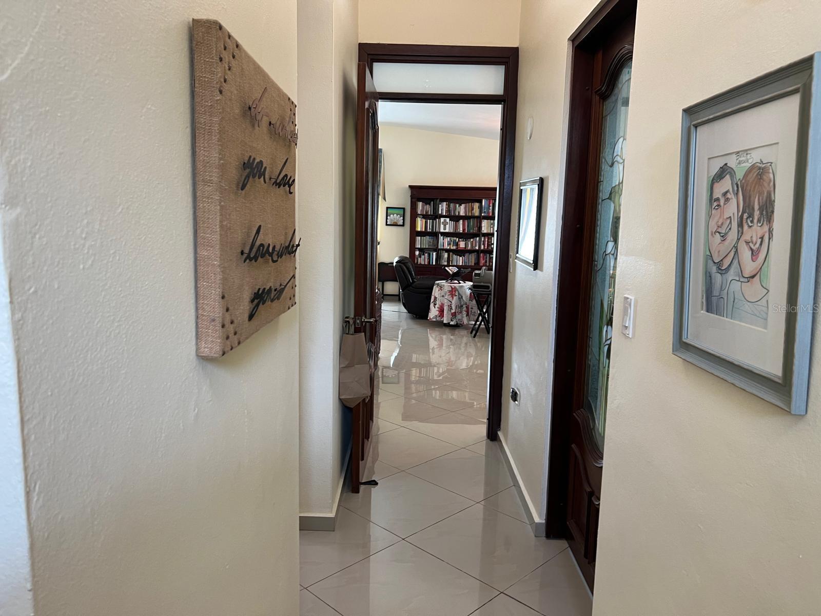 URB. LAS FLORES DE MONTEHIEDRA - Residential