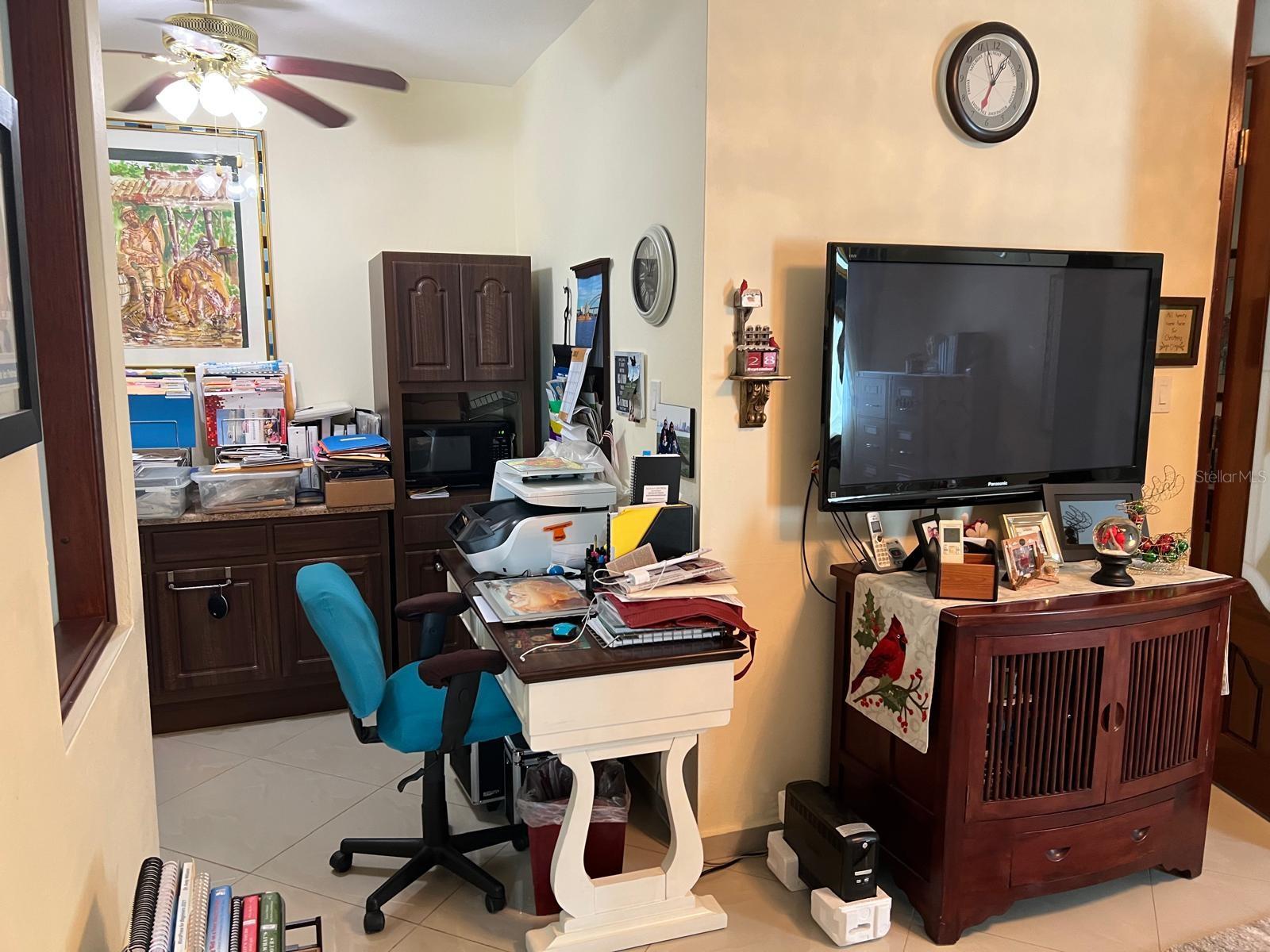 URB. LAS FLORES DE MONTEHIEDRA - Residential