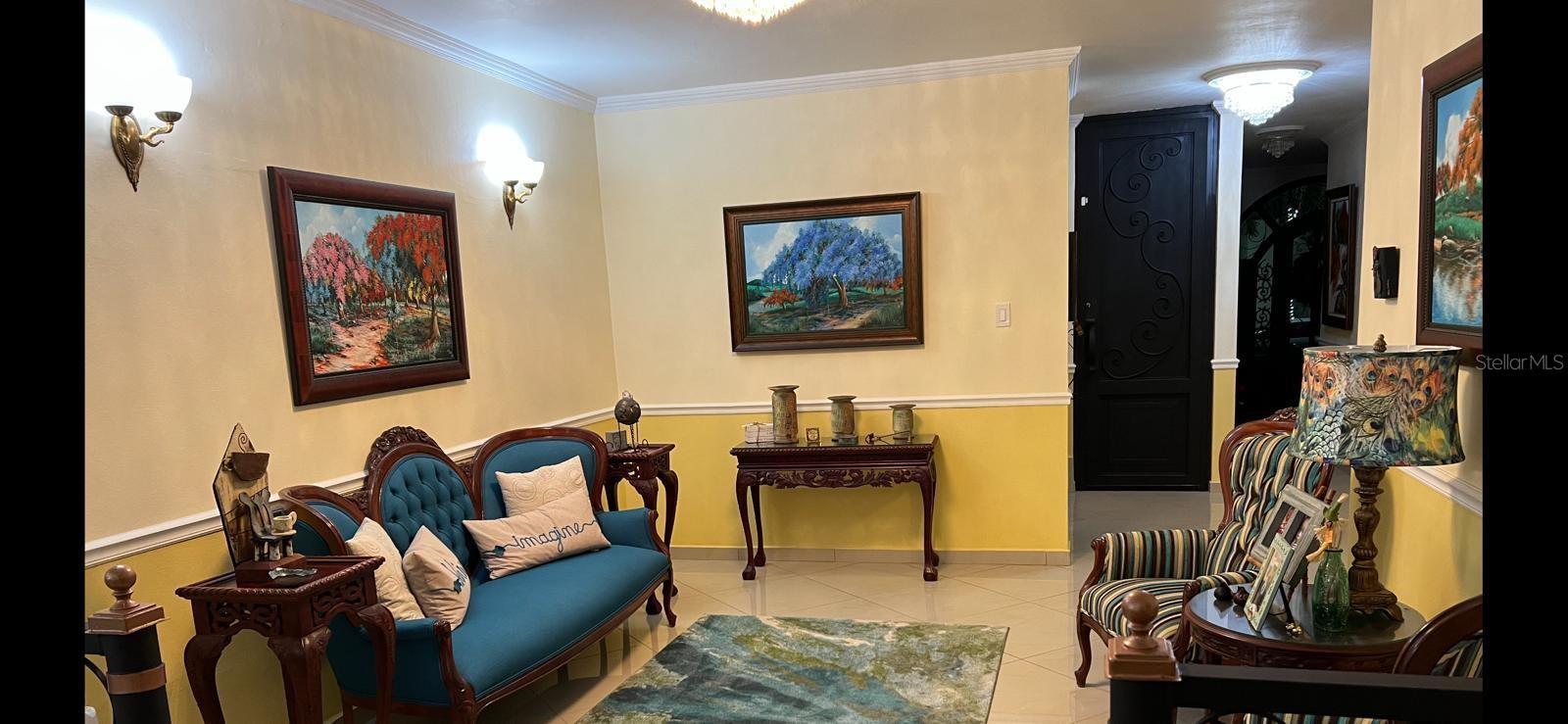 URB. LAS FLORES DE MONTEHIEDRA - Residential