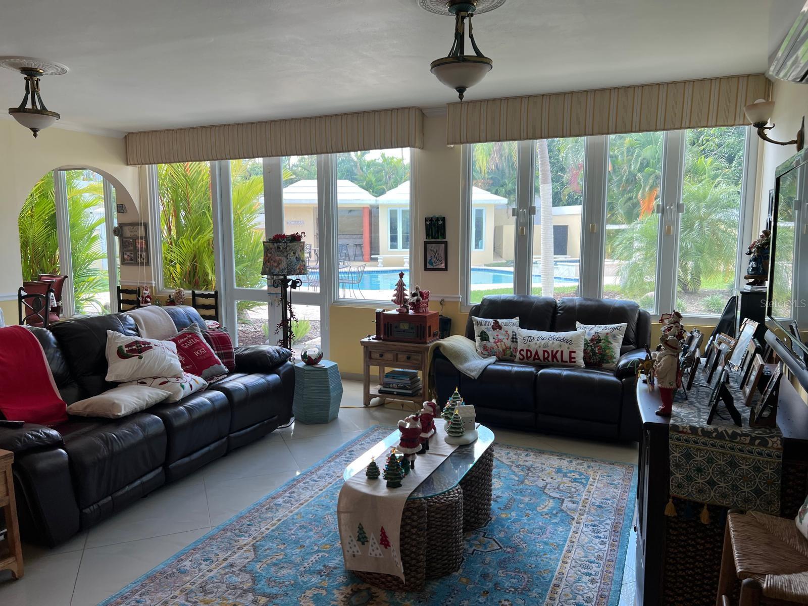 URB. LAS FLORES DE MONTEHIEDRA - Residential