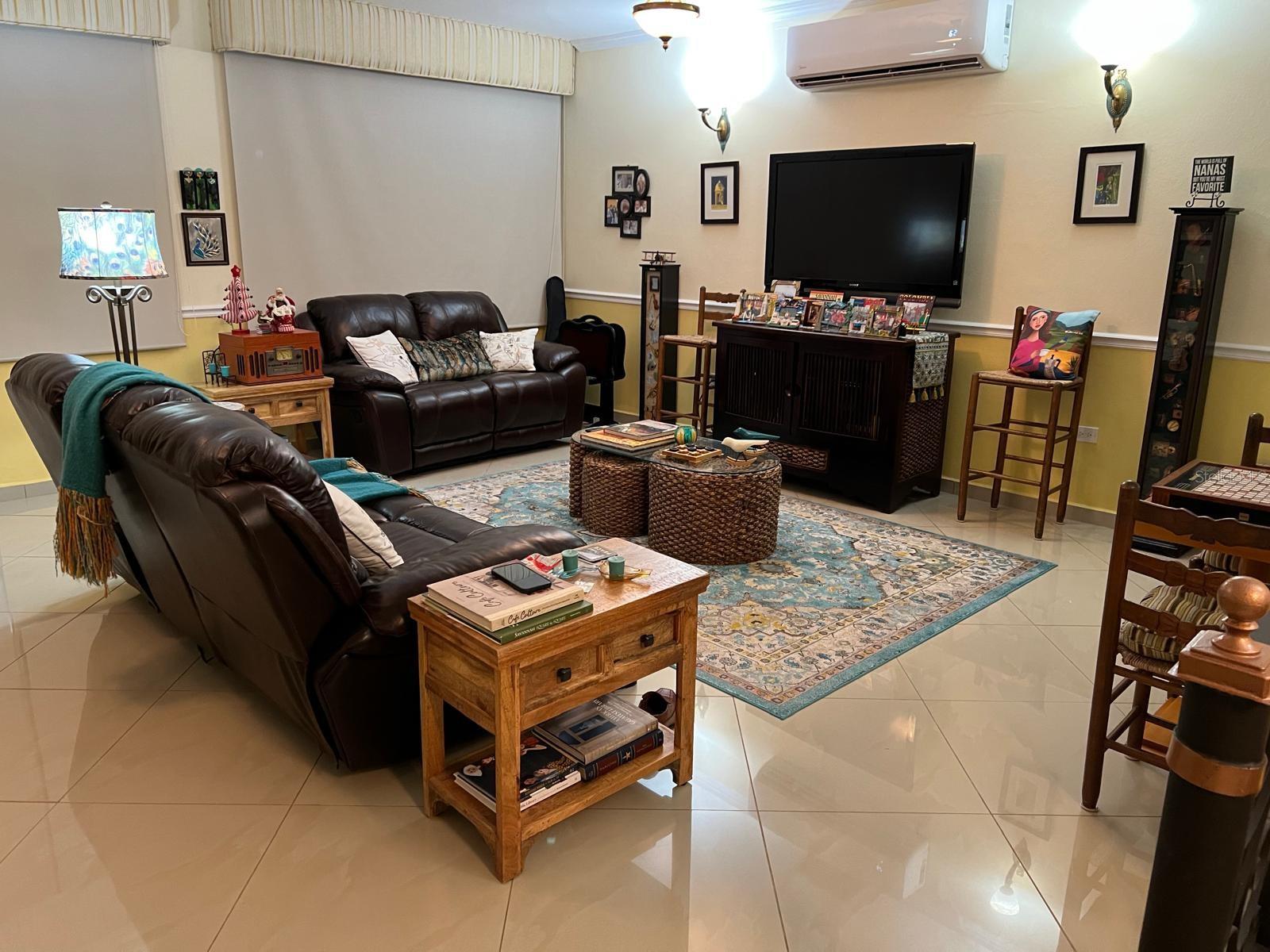 URB. LAS FLORES DE MONTEHIEDRA - Residential