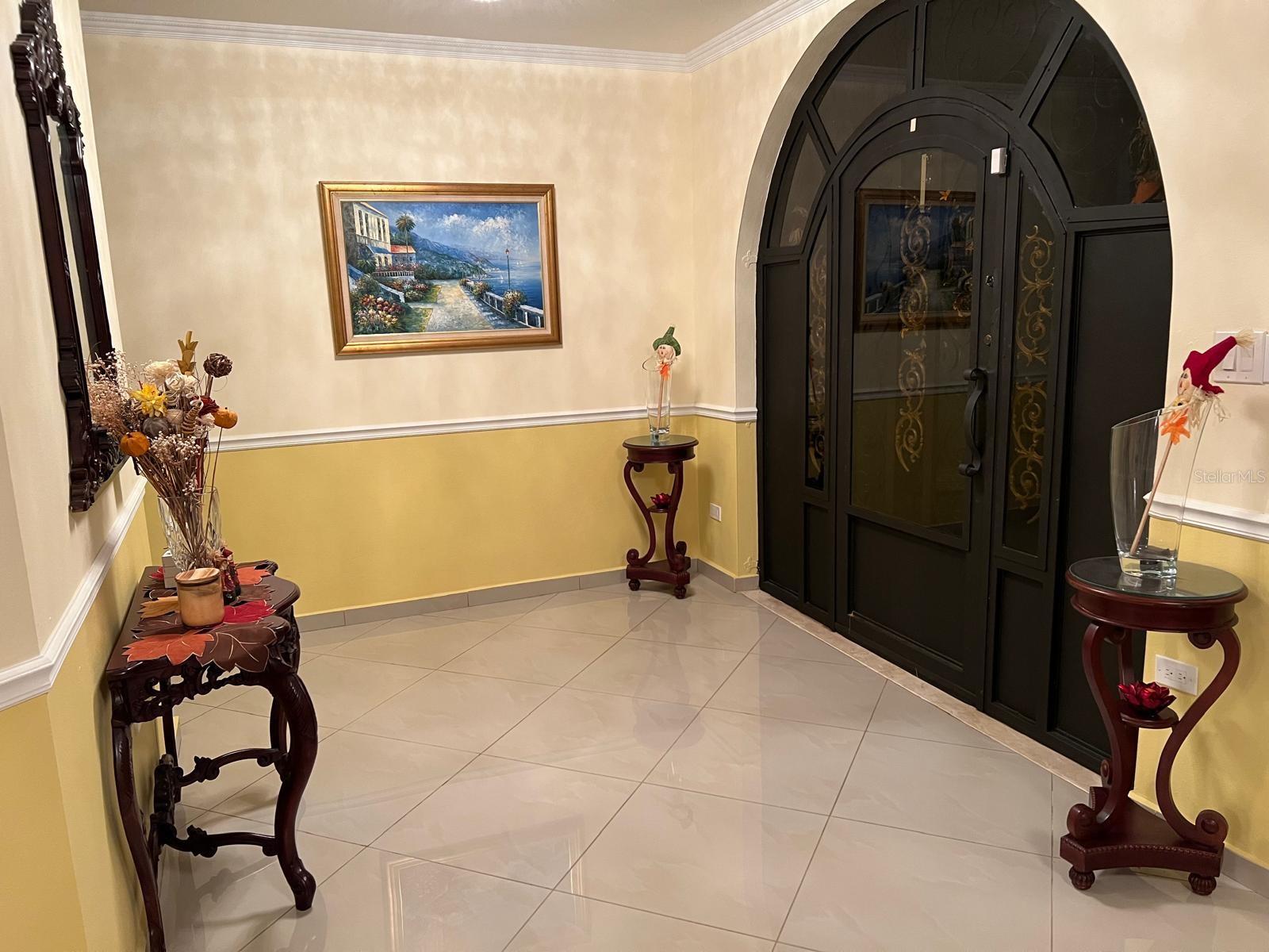 URB. LAS FLORES DE MONTEHIEDRA - Residential