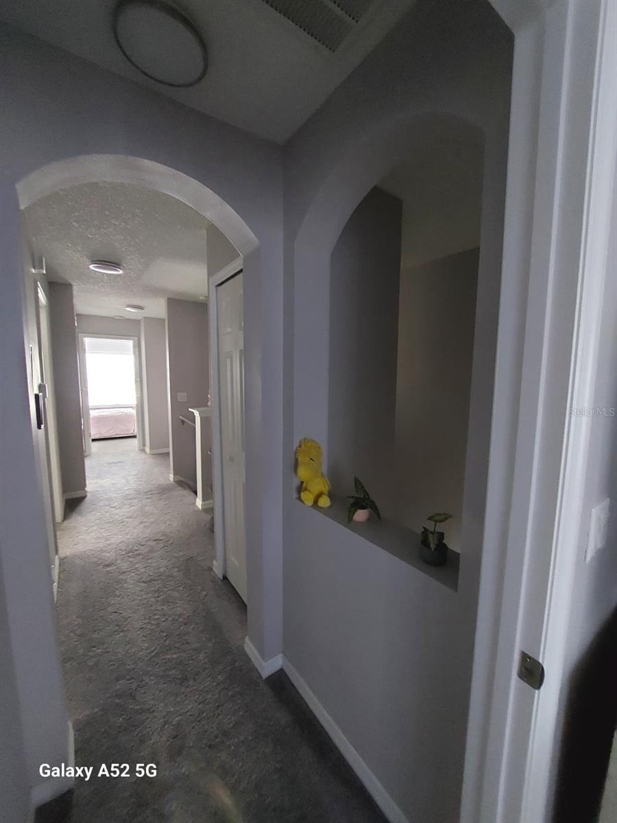 DEVON PLACE TWNHMS - Residential