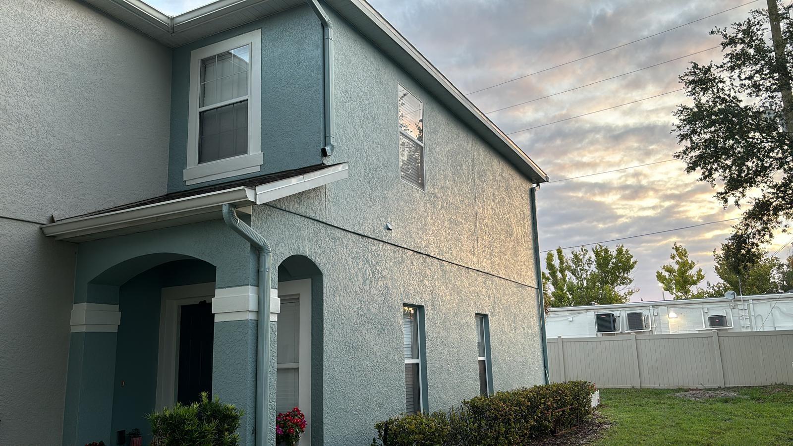 DEVON PLACE TWNHMS - Residential