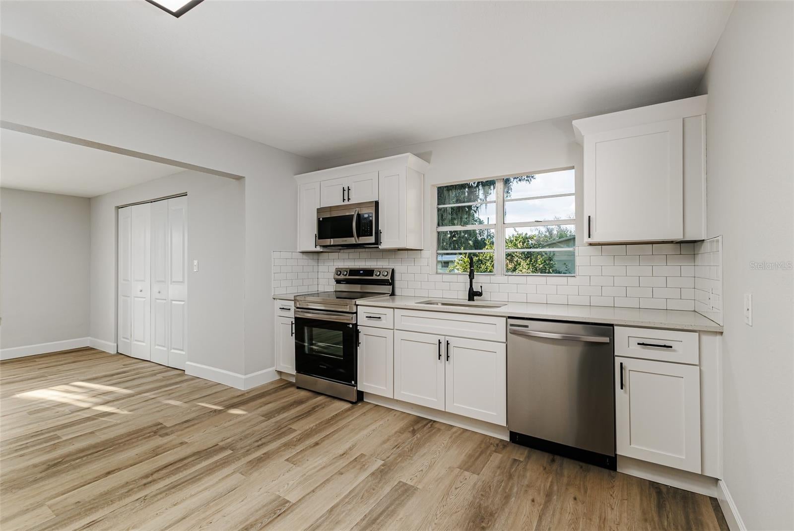 521 N TECUMSEH AVENUE