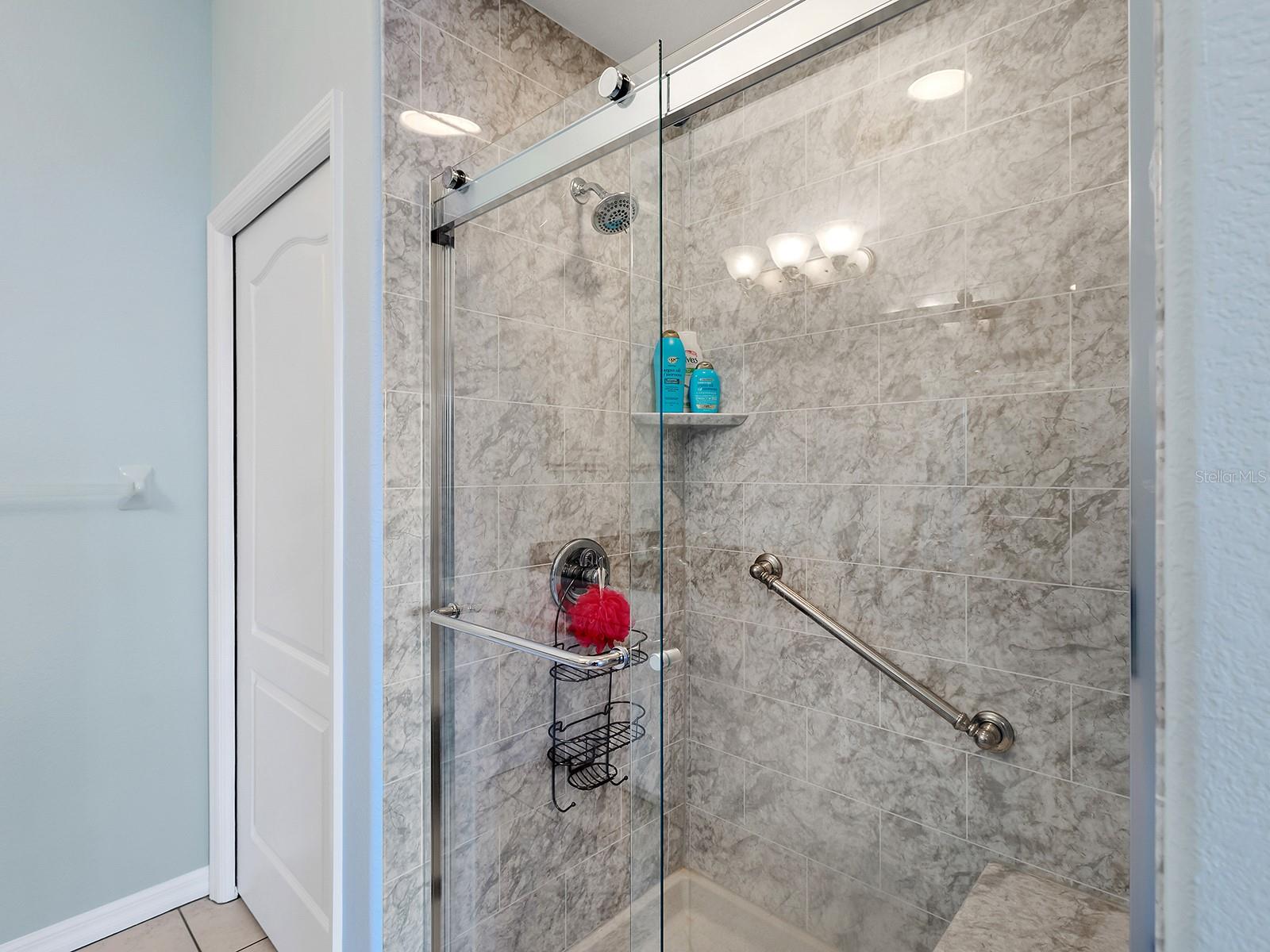 ISLAND PARK - Residential