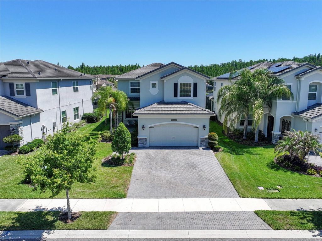 Photo of 30843 Lindentree Drive, Wesley Chapel, FL 33543 (MLS # G5112492)