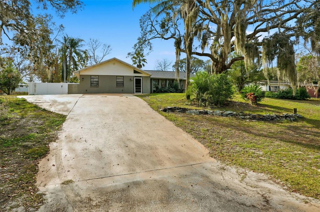 Photo of 6368 Hillview Road, Spring Hill, FL 34606 (MLS # TB8462848)