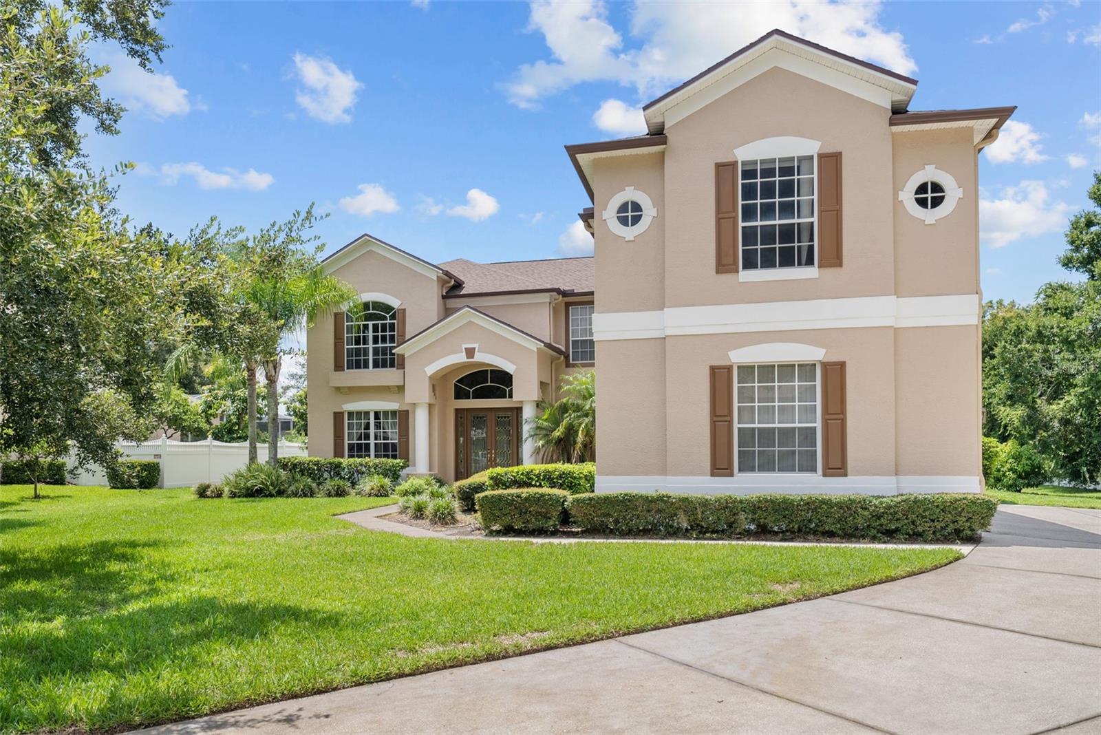 212 EXCALIBUR COURT