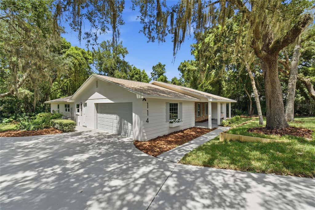Photo of 114 Wayland Circle, Longwood, FL 32779 (MLS # O6432765)