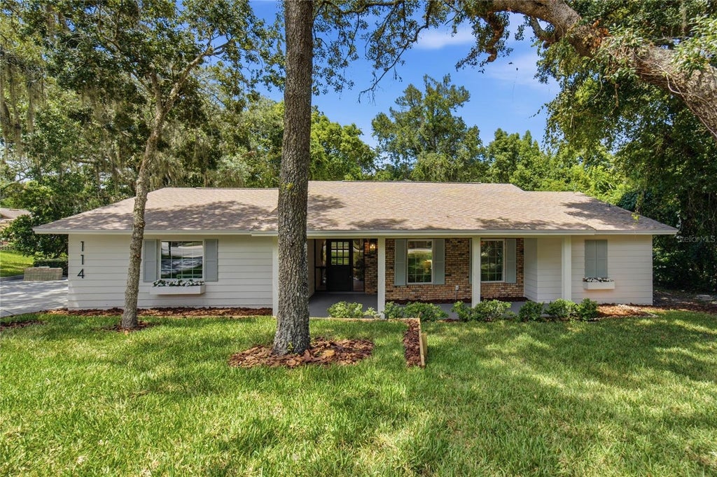 Photo of 114 Wayland Circle, Longwood, FL 32779 (MLS # O6432765)