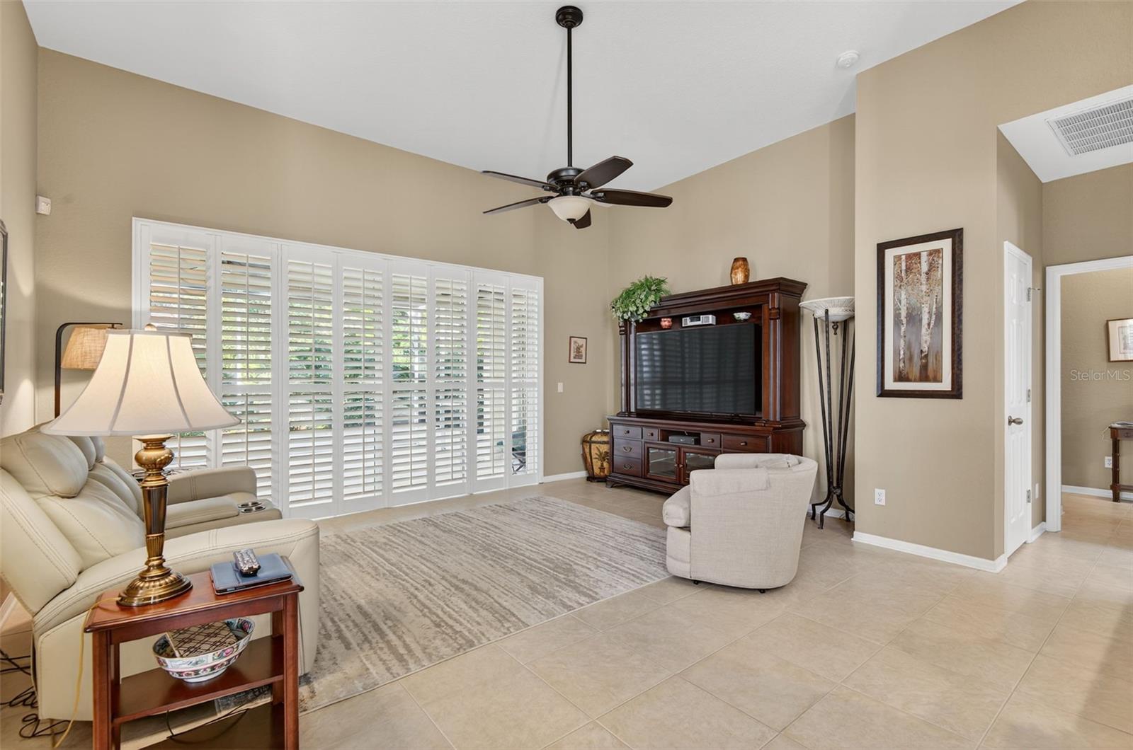 WALDEN LAKE / LAUREL LAKE - Residential