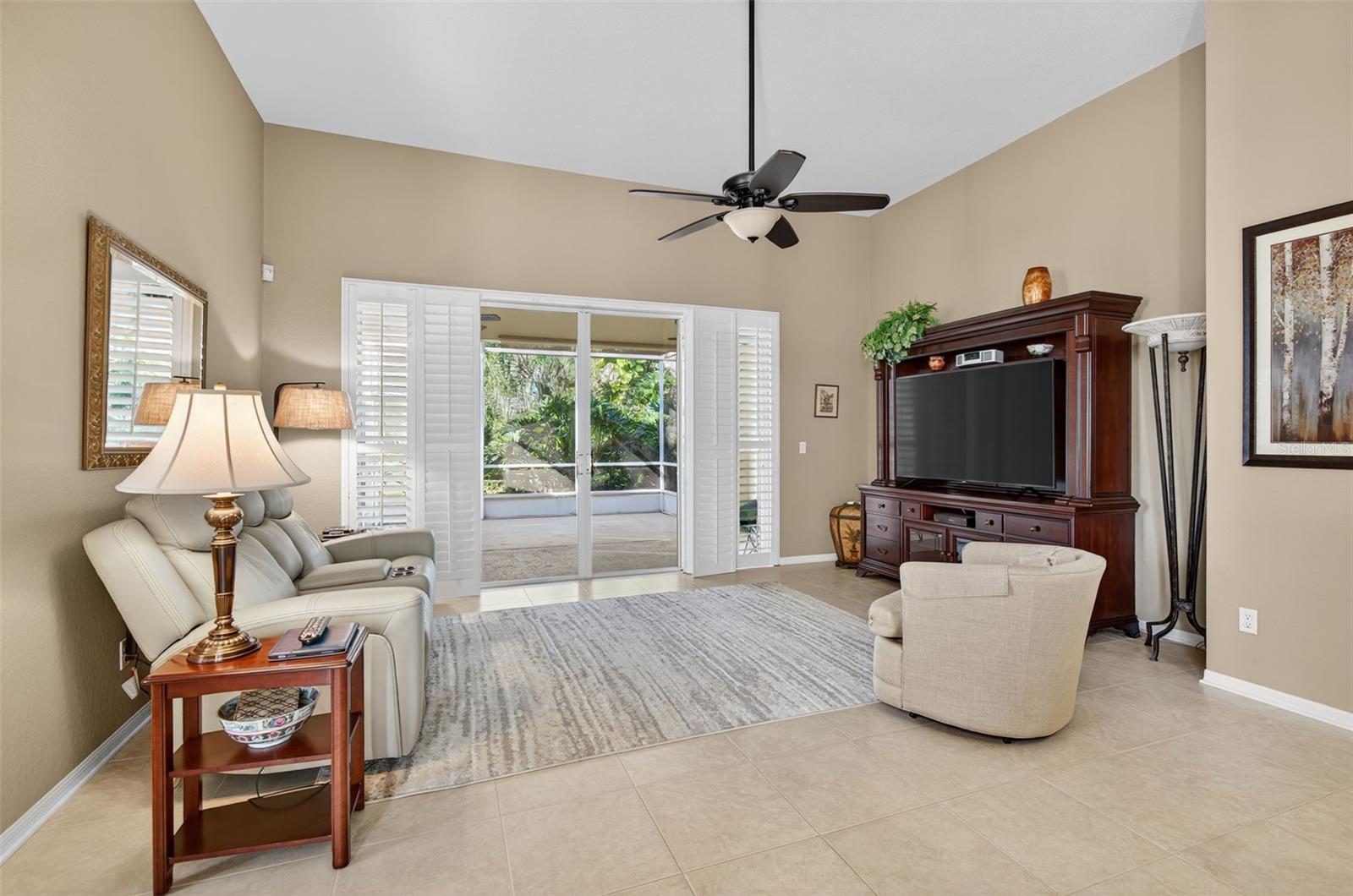 WALDEN LAKE / LAUREL LAKE - Residential