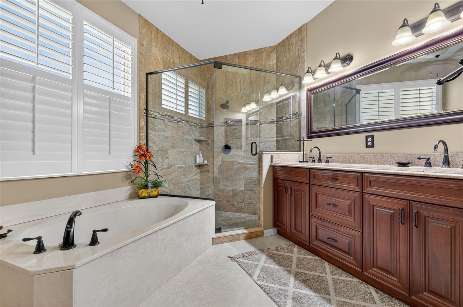 WALDEN LAKE / LAUREL LAKE - Residential