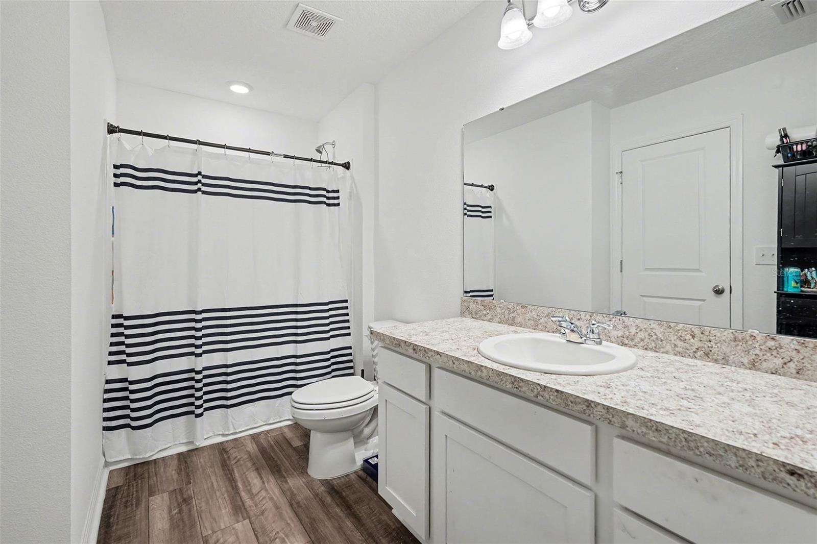 TYSON TOWNHOMES - Residential