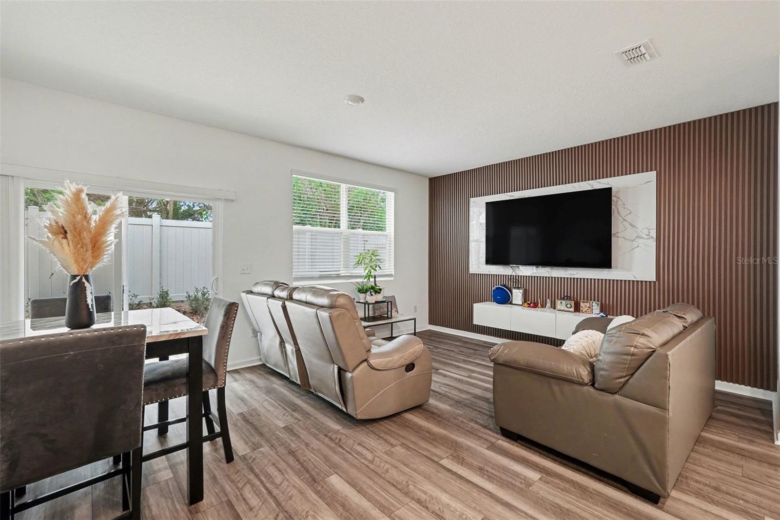 TYSON TOWNHOMES - Residential