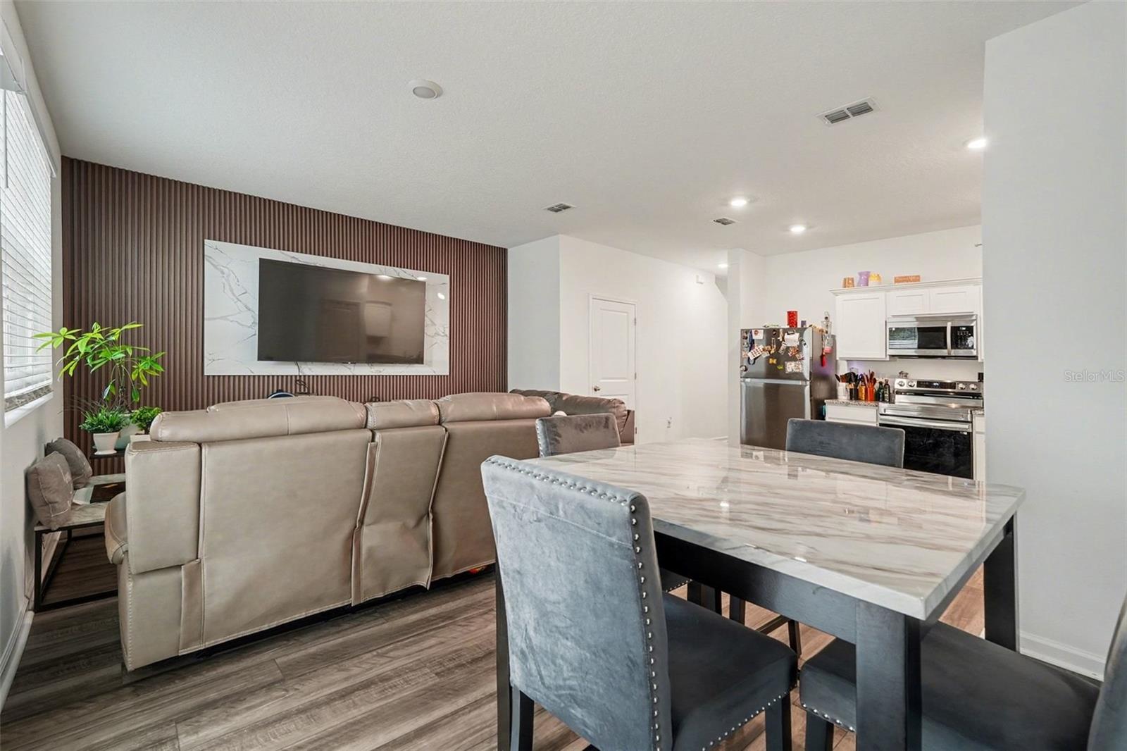 TYSON TOWNHOMES - Residential