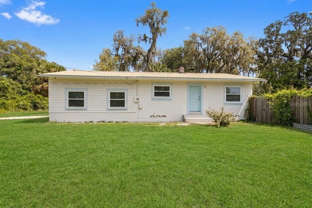 Photo of 1429 E Howry Avenue, Deland, FL 32724 (MLS # V4949547)