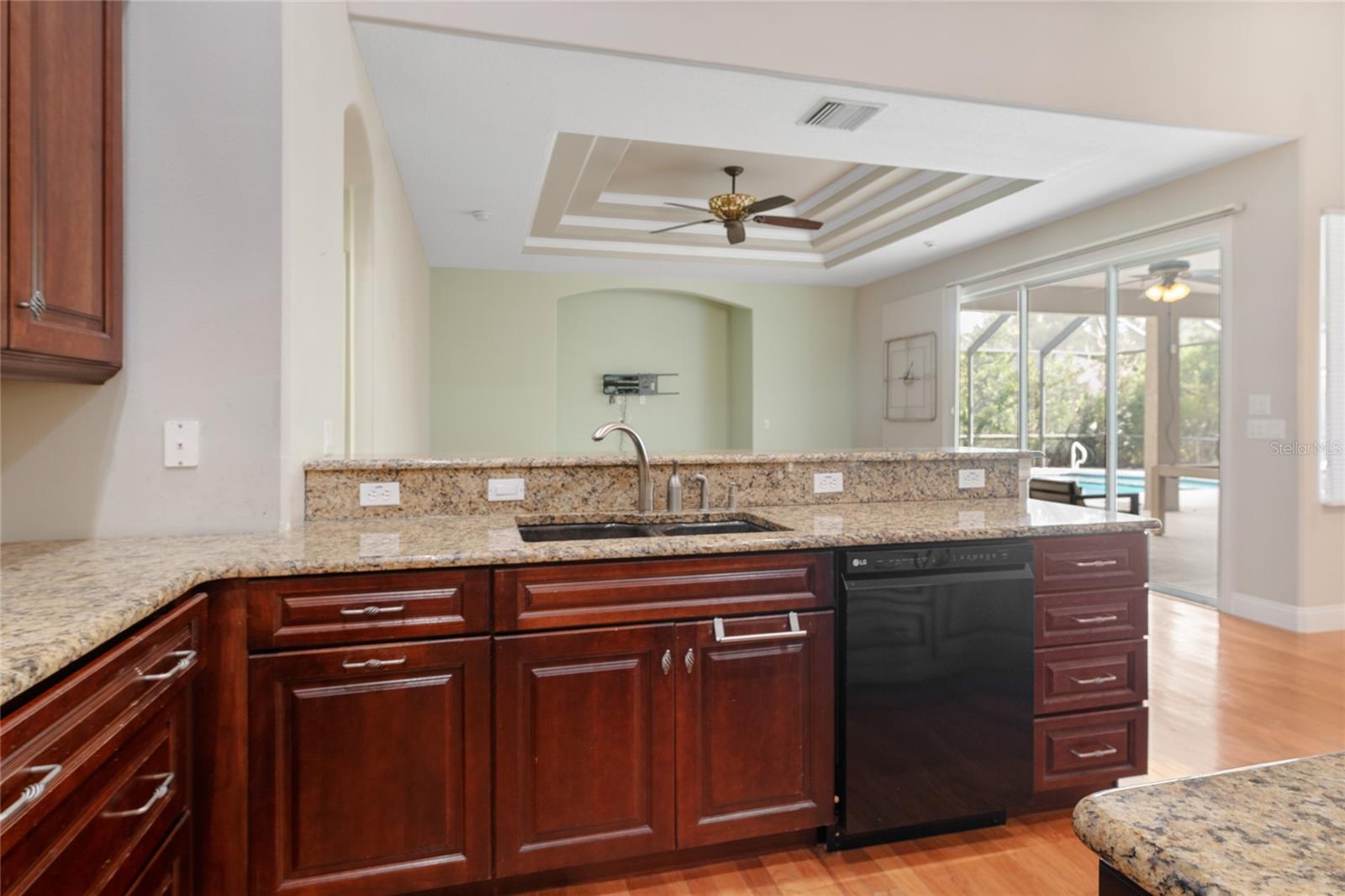 SANCTUARY SUB - Residential