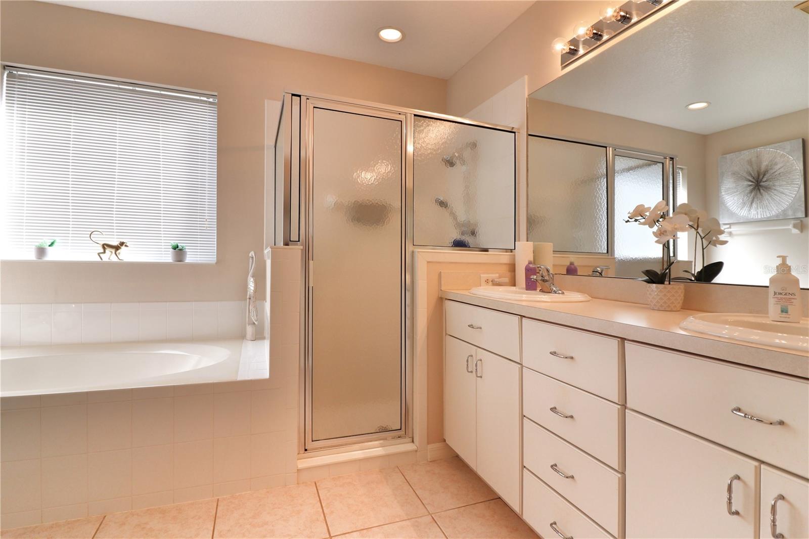 ROYAL HIGHLANDS PH 02-B LT 1317 PB 50 PG - Residential