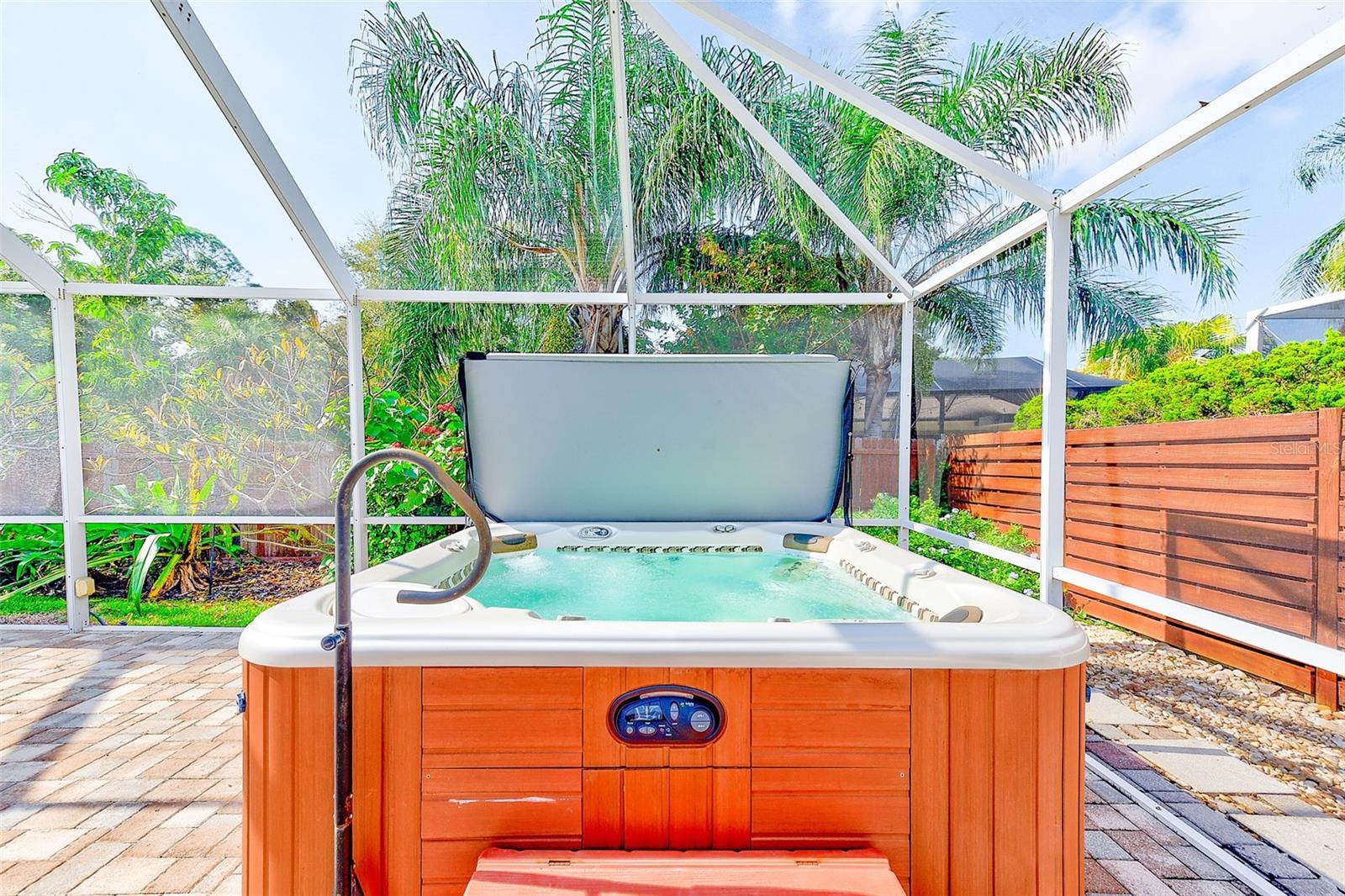 CANTERBURY CHASE - Residential