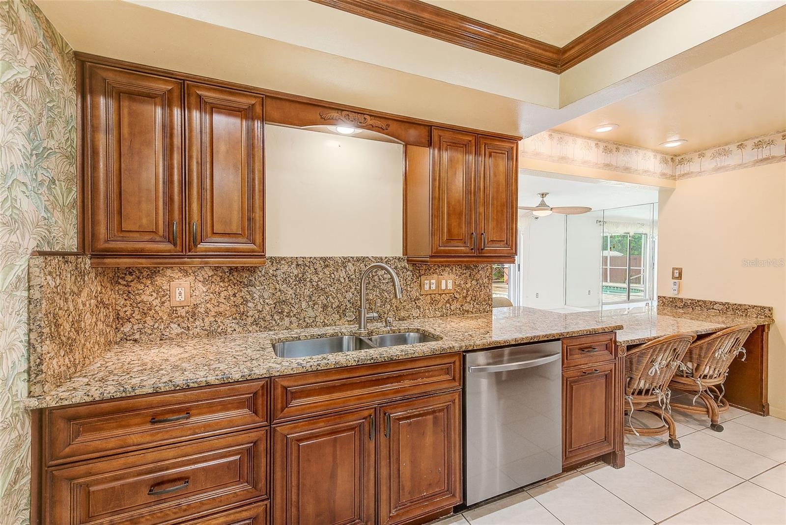 CANTERBURY CHASE - Residential