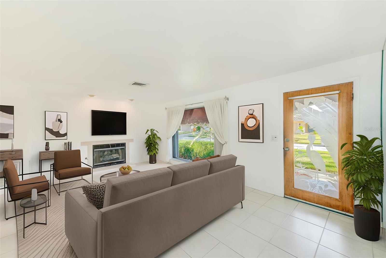 CANTERBURY CHASE - Residential