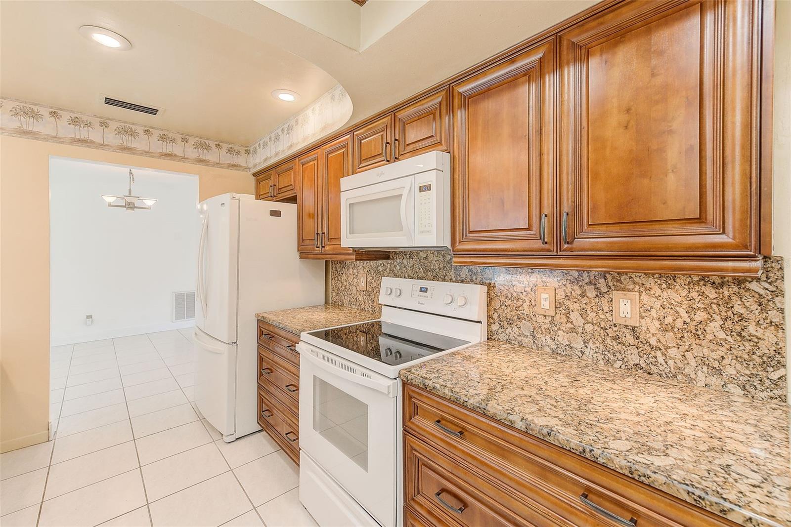 CANTERBURY CHASE - Residential