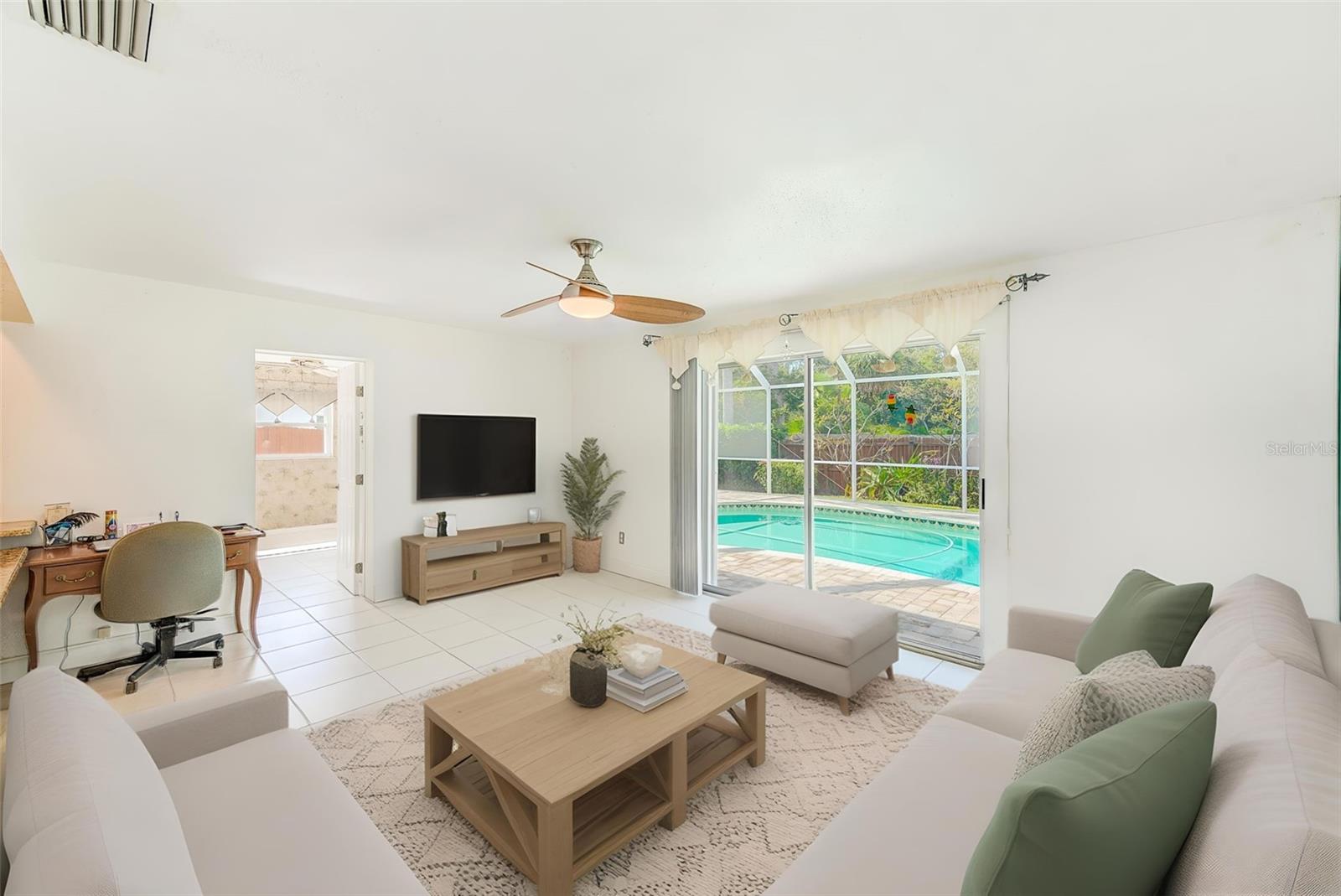 CANTERBURY CHASE - Residential