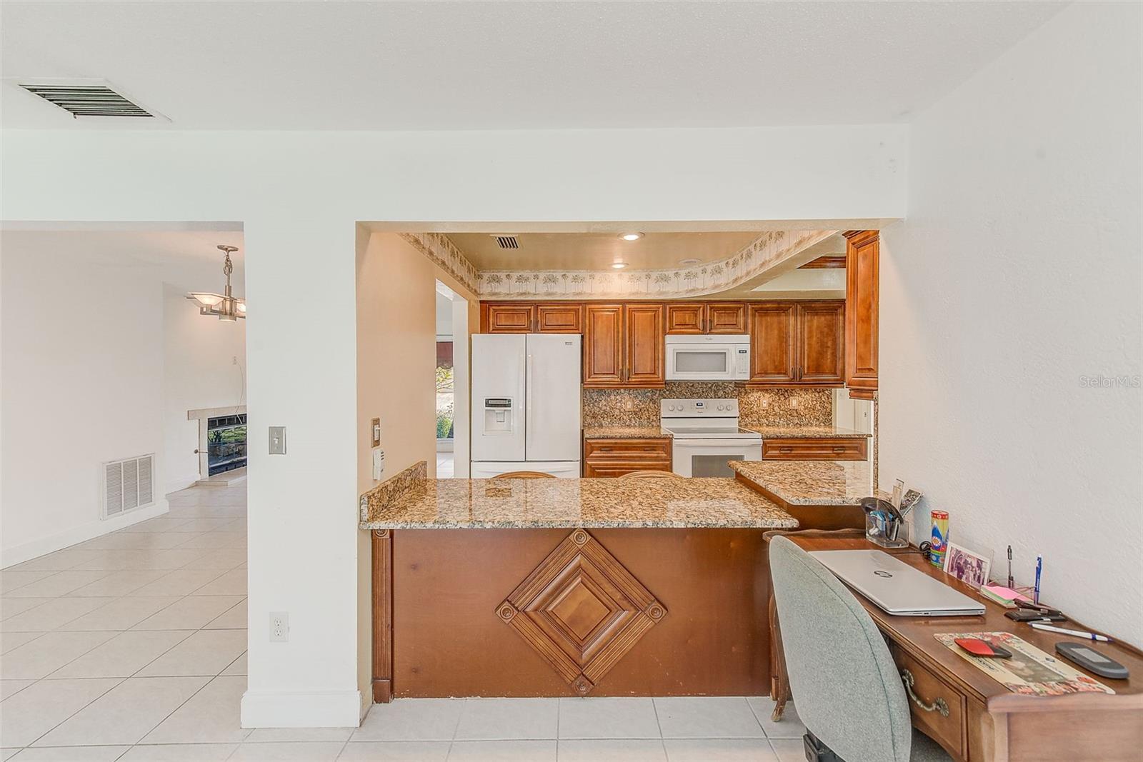 CANTERBURY CHASE - Residential