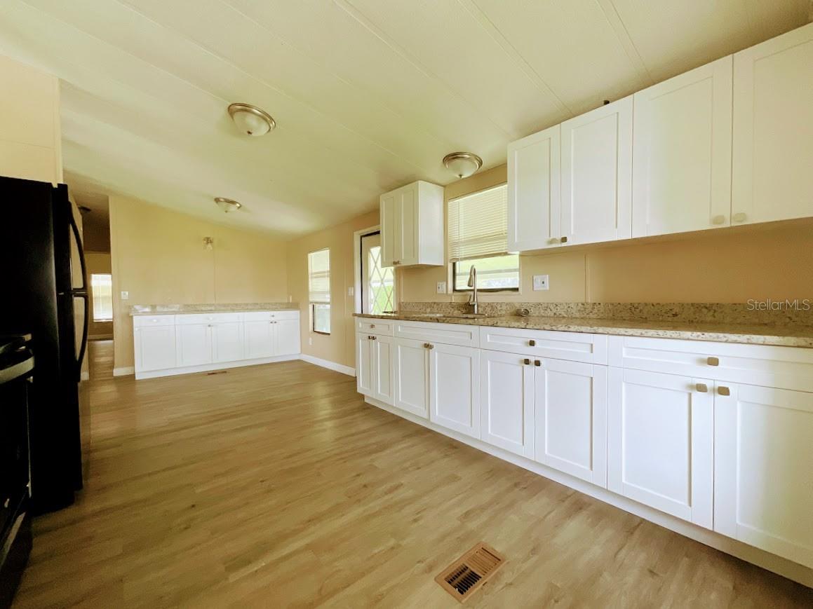 TIMBER LAKE ESTATES - Residential