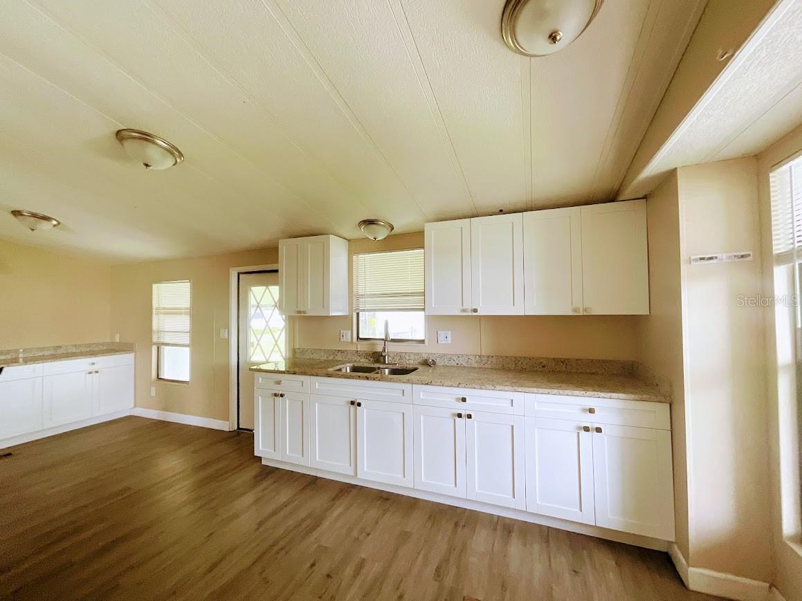 TIMBER LAKE ESTATES - Residential