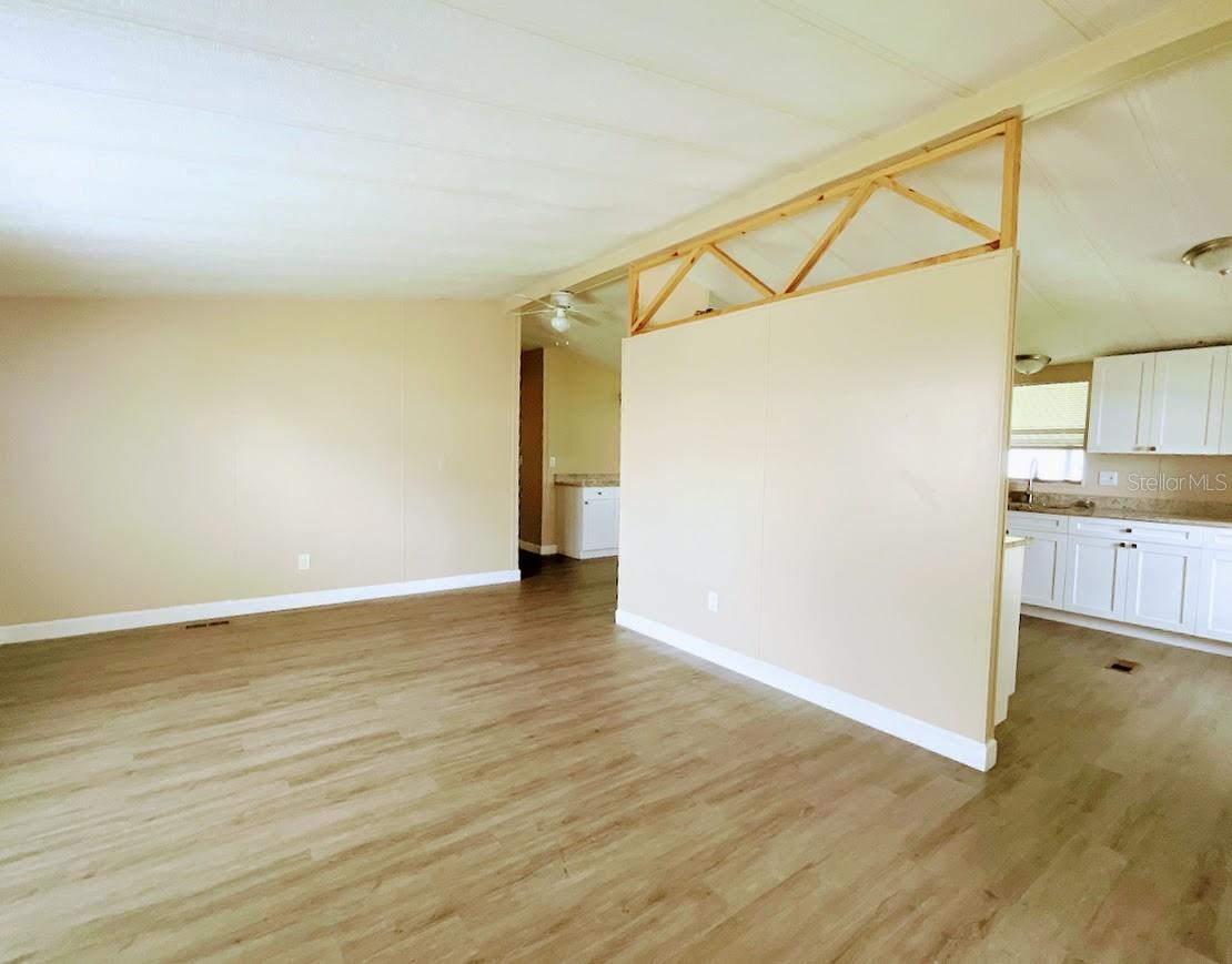 TIMBER LAKE ESTATES - Residential