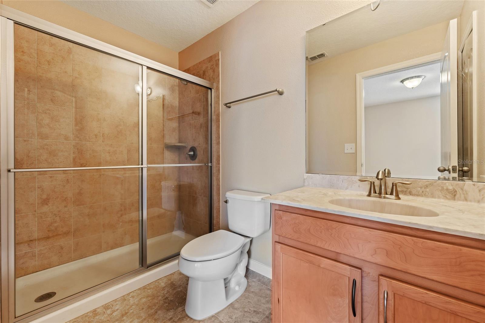 LOT 44 HANOVER POINTE REPLAT - REPLAT PB 76 PGS 1 - Residential