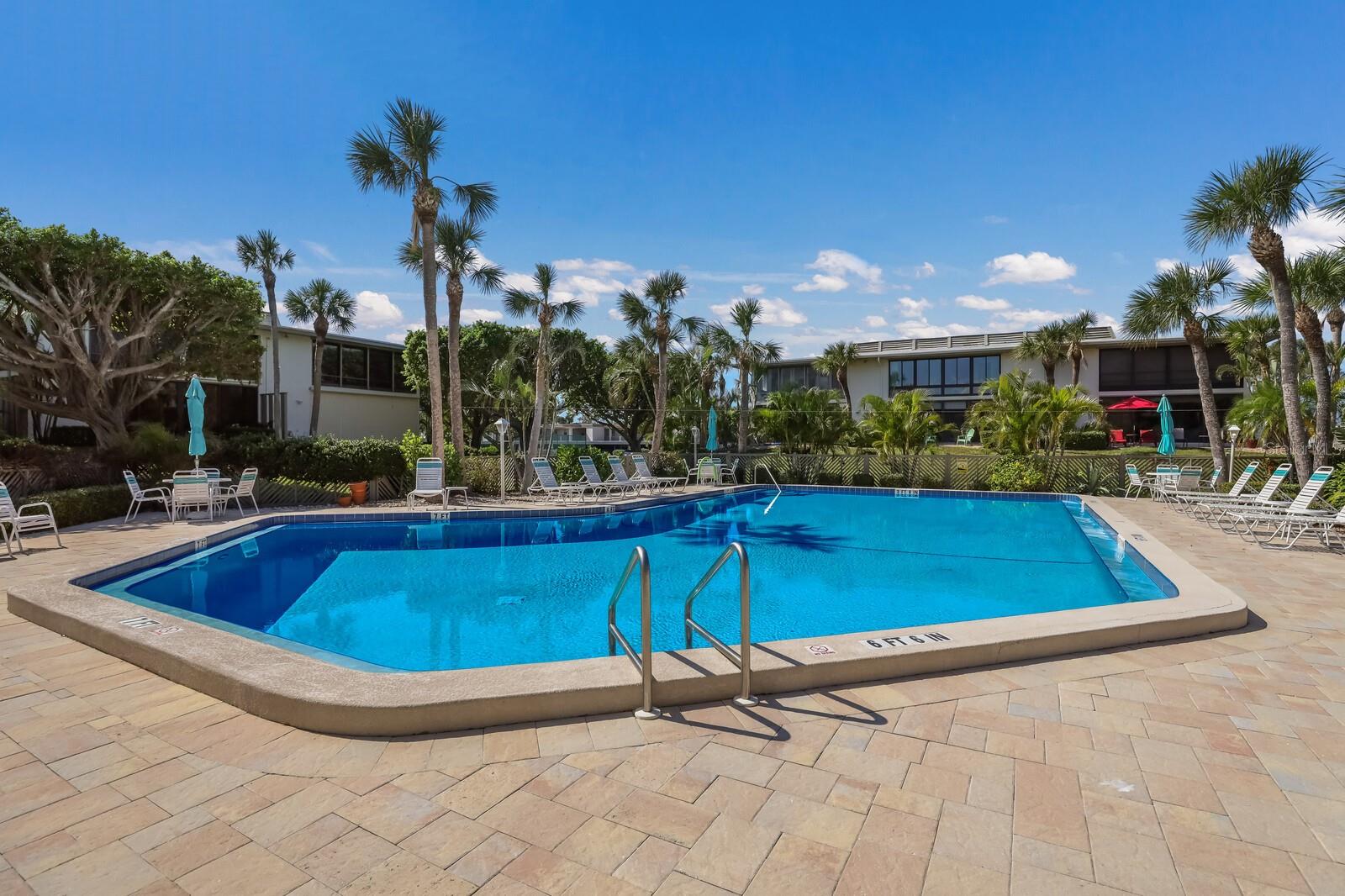 WESTBAY POINT & MOORINGS - Residential