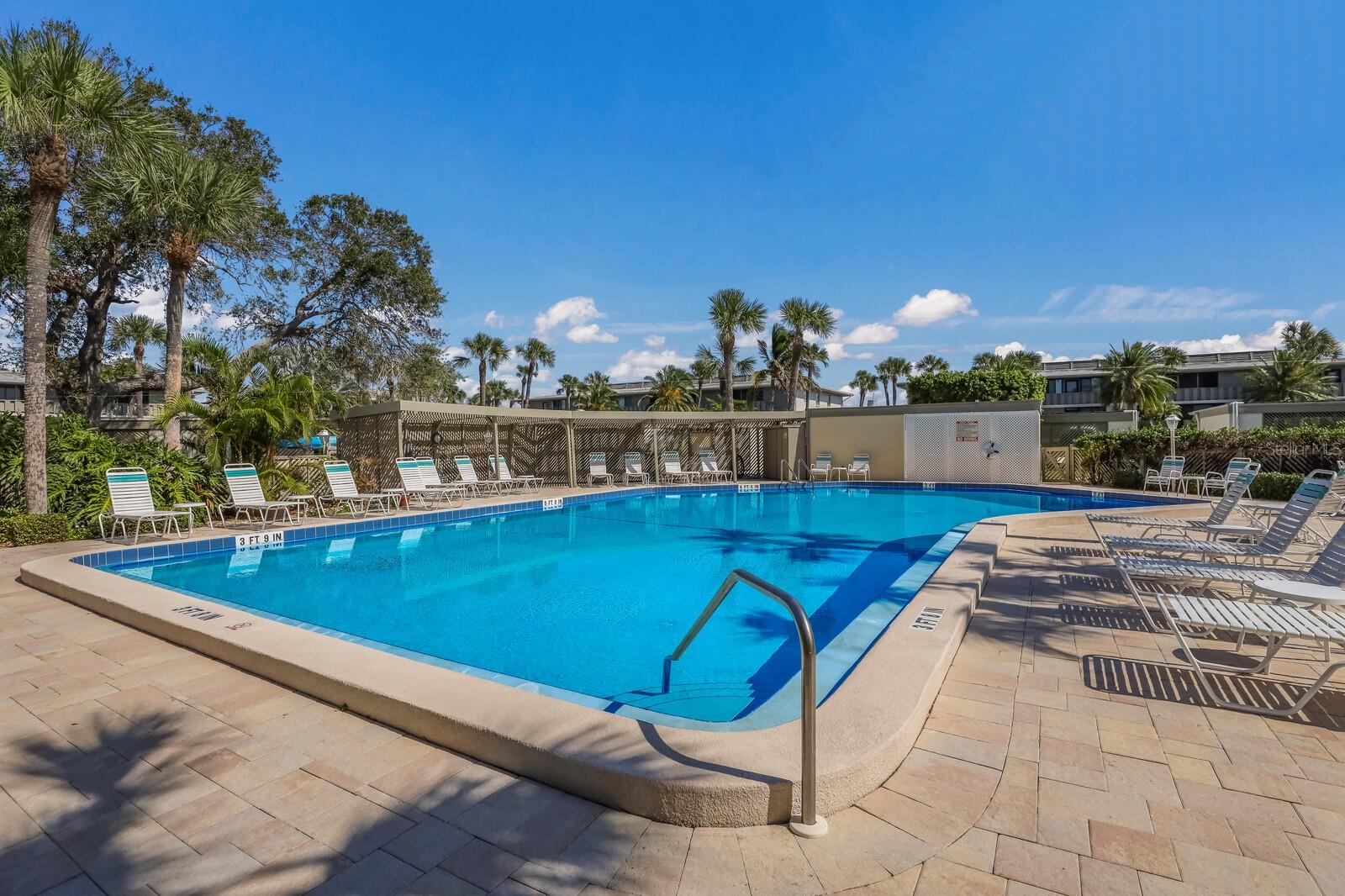 WESTBAY POINT & MOORINGS - Residential