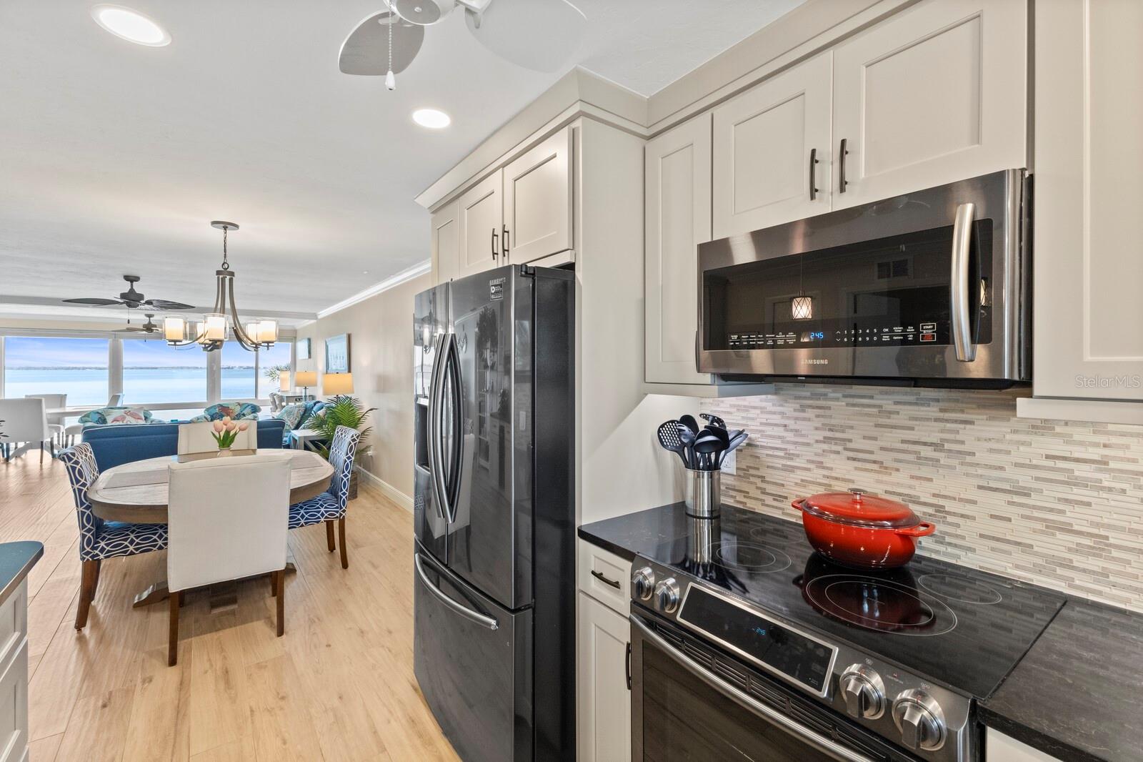 WESTBAY POINT & MOORINGS - Residential