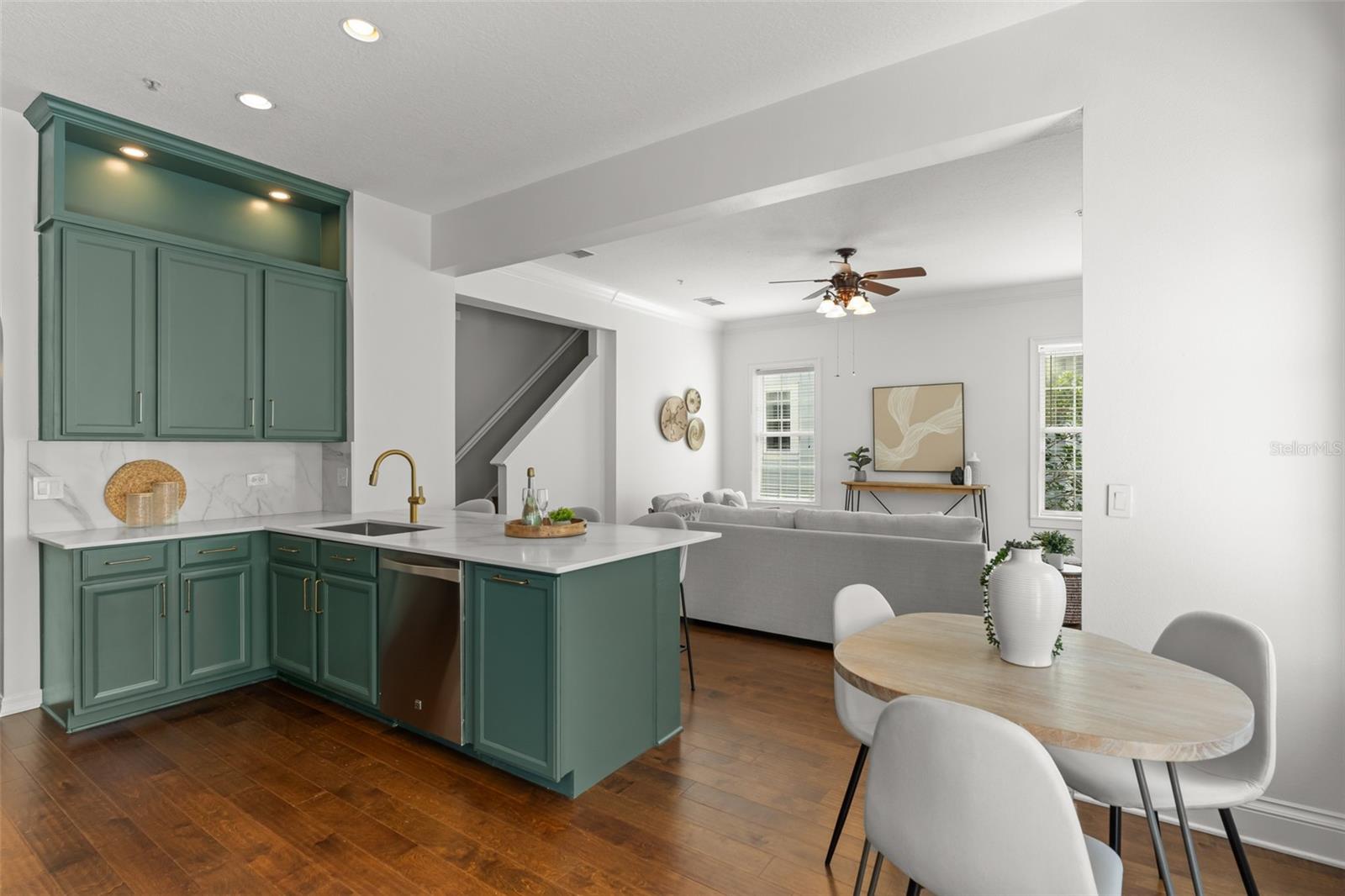 BALDWIN PARK - Residential