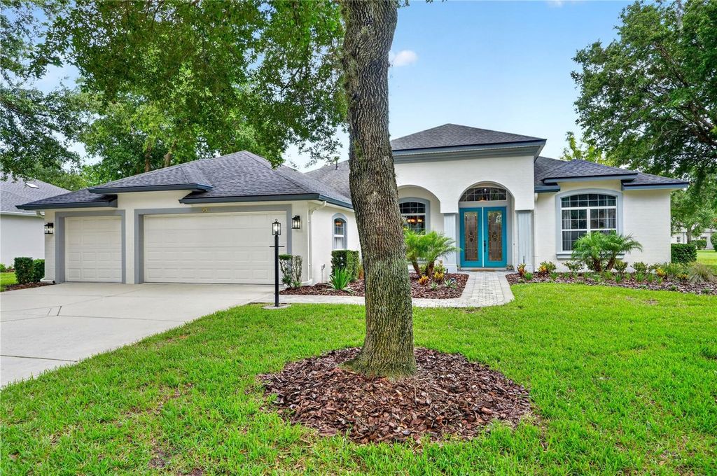 Photo of 1435 Dolph Circle, Ormond Beach, FL 32174 (MLS # V4949940)